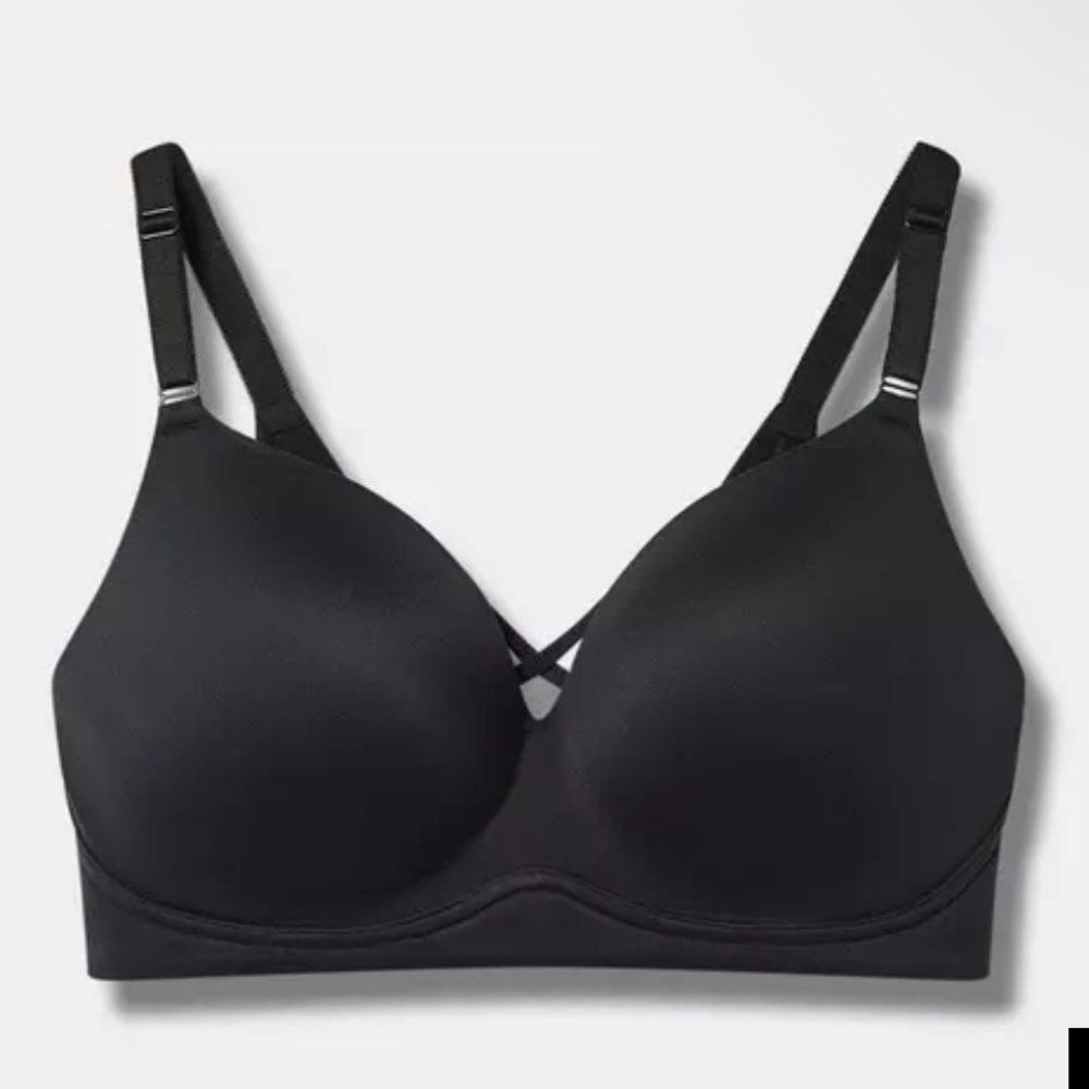 Torrid Push-Up Bra 360 Back Smoothing Plunge | 46D | Black | Wire-Free | NWT